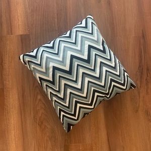 Reversible throw pillow